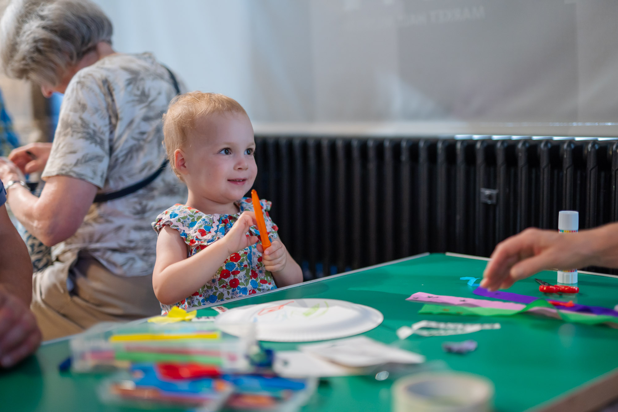 Arty Tots get messy with their Grandparents celebrate 10 years ...